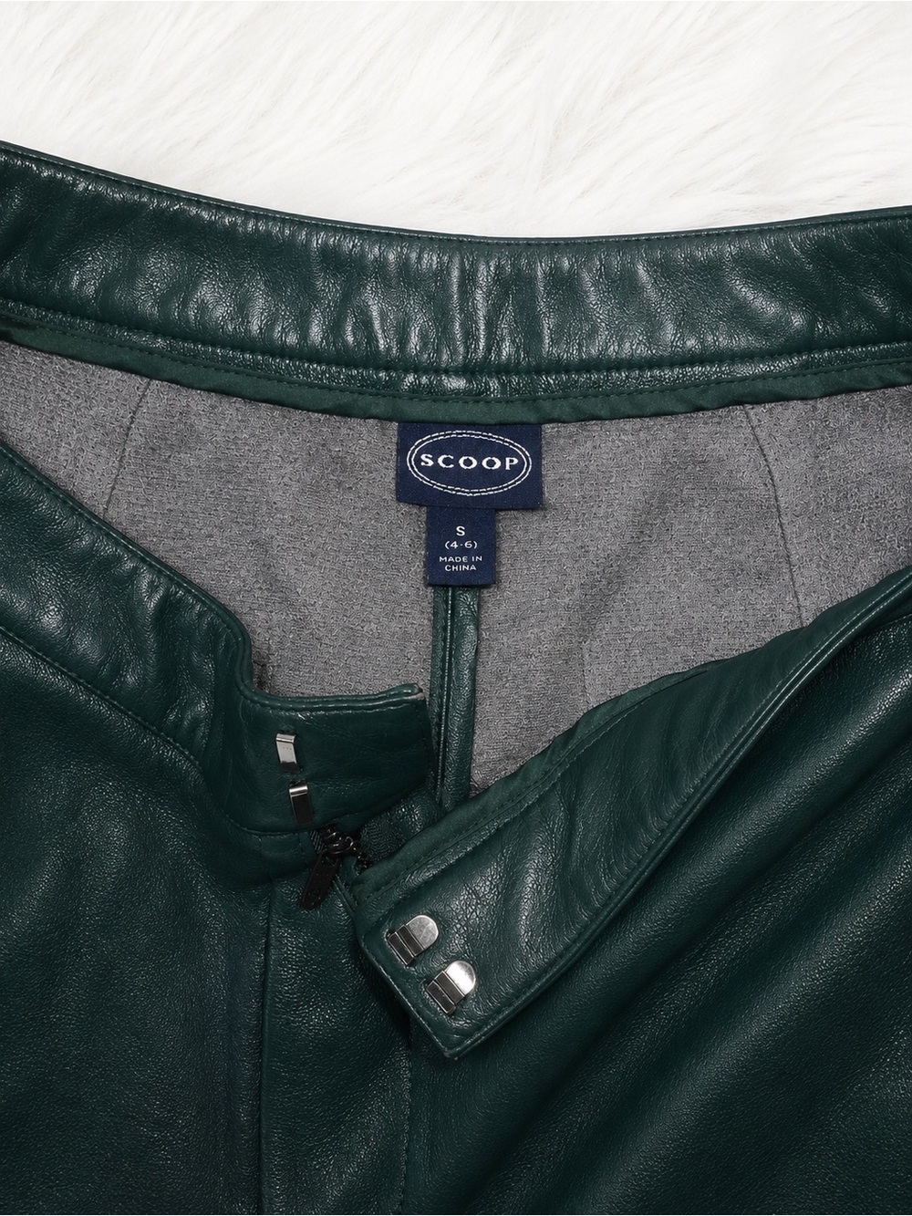 Scoop Faux Leather Cropped Wide Leg Pants Small Green High Rise Trendy Boutique - Picture 2 of 3